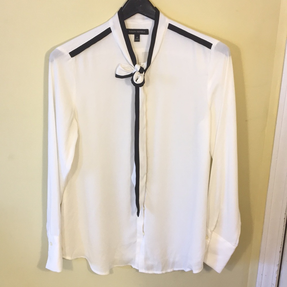 Banana republic chiffon shirt
